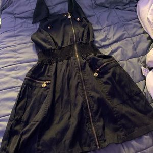 Too big , worn 3 times